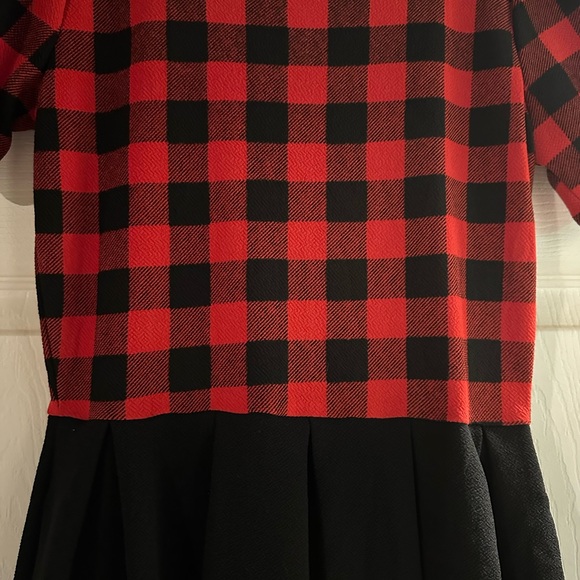 LulaRoe Amelia Plaid Dress, Rare. Size Small. EUC - Picture 4 of 6